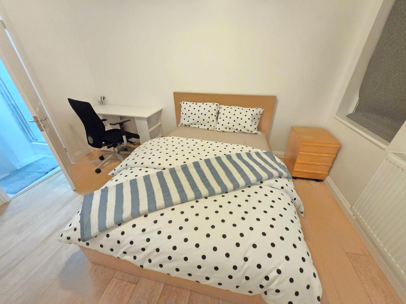 Chariss Room 5 Norwood Exteriér fotografie